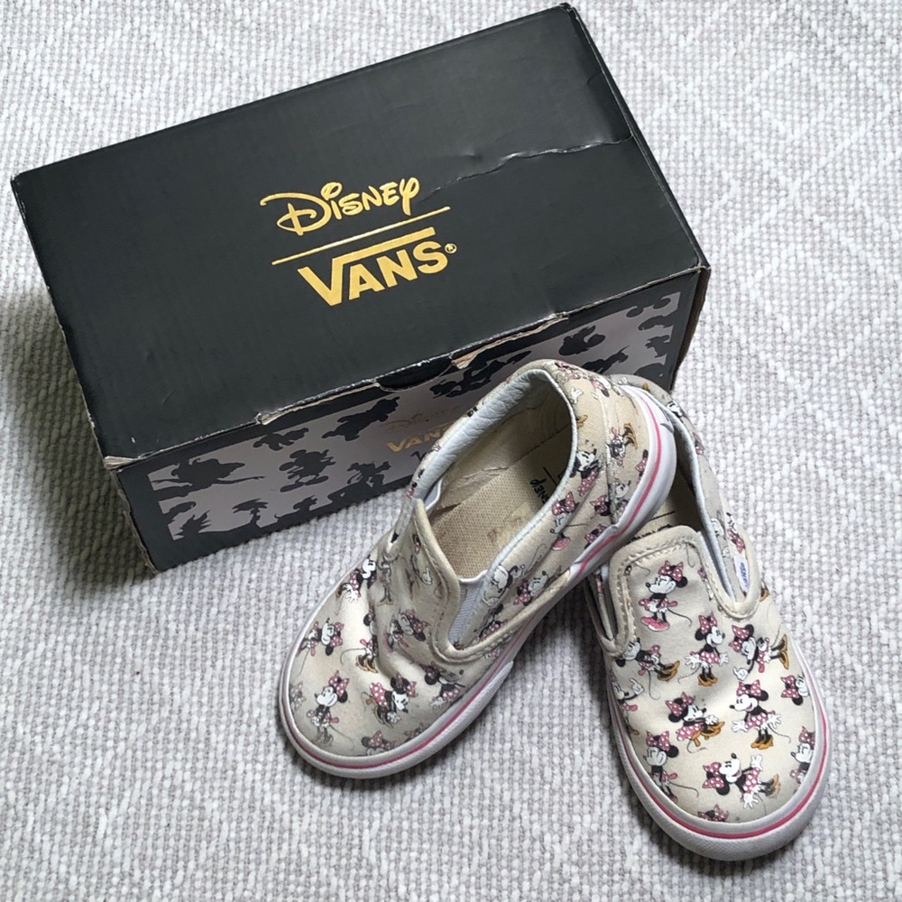 Vans Minnie Mouse Slip ons little girls